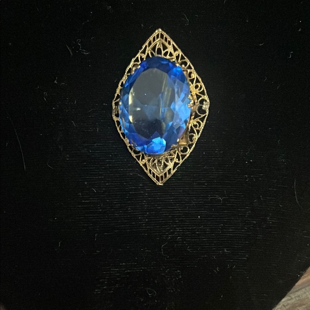 Elegant Blue Gemstone Brooch